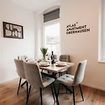Atlas 5 Oberhausen, 3 Zimmer, Naehe Bahnhof, Westfield Centro Apartman *