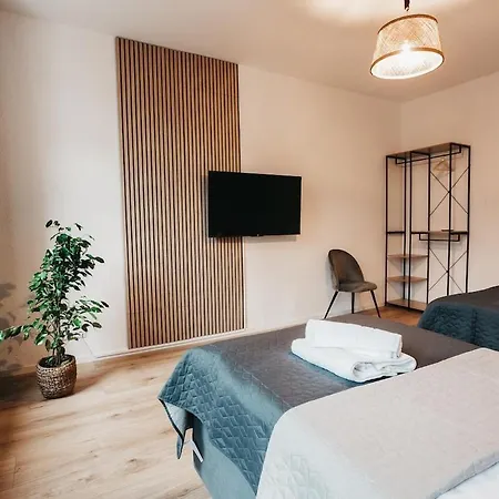 Atlas 5 Oberhausen, 3 Zimmer, Naehe Bahnhof, Westfield Centro Apartman