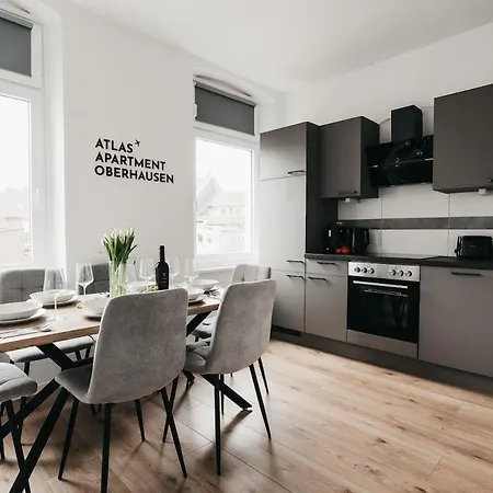 Atlas 5 Oberhausen, 3 Zimmer, Naehe Bahnhof, Westfield Centro Appartement *
