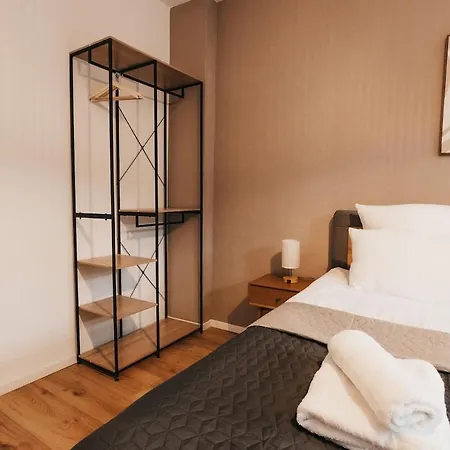 Appartement Atlas 5 Oberhausen, 3 Zimmer, Naehe Bahnhof, Westfield Centro Oberhausen (North Rhine-Westphalia)