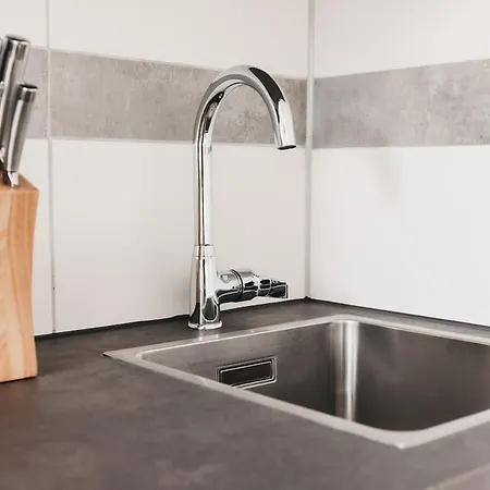 Atlas 5 Oberhausen, 3 Zimmer, Naehe Bahnhof, Westfield Centro Appartement *