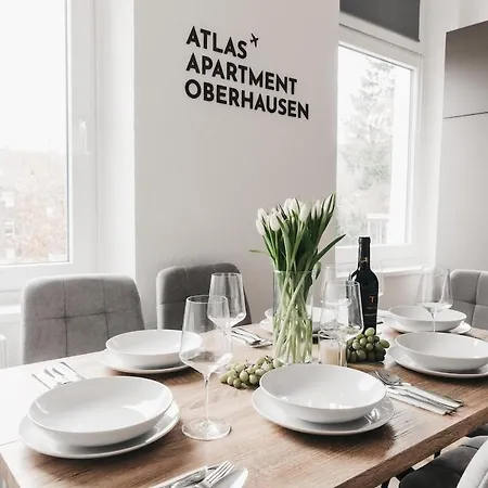 Atlas 5 Oberhausen, 3 Zimmer, Naehe Bahnhof, Westfield Centro Appartement